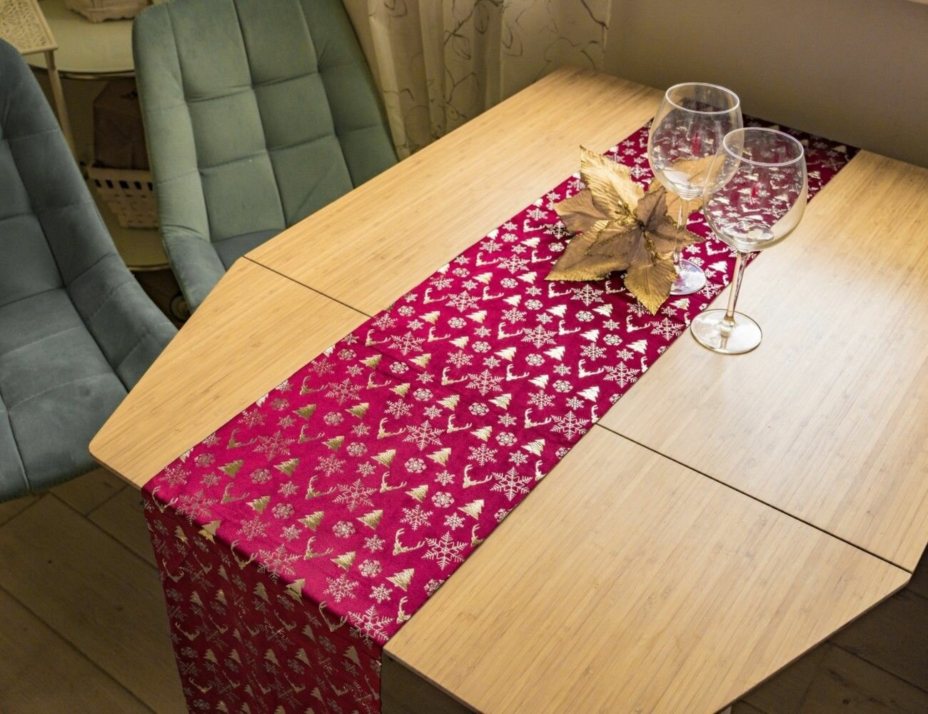 Дорожка для стола рождественская радость (Ассорти), красная, 28х270 см, Due Esse Christmas DUE2-RED-28-асс