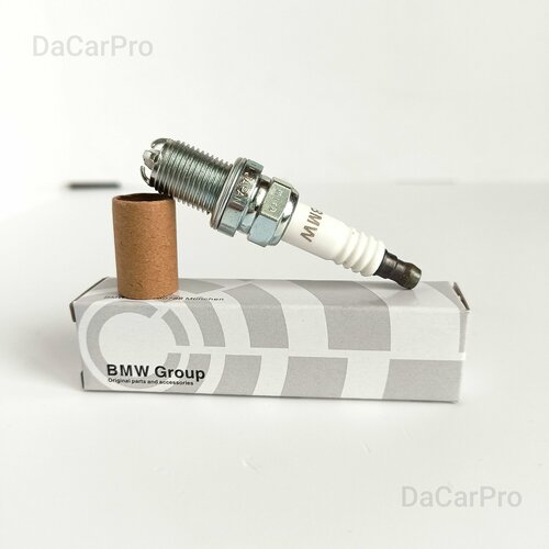 Свеча зажигания 12120037607 BMW X3 E83 X5 E53 E63 E64 Audi MINI Alfa Romeo 696₽