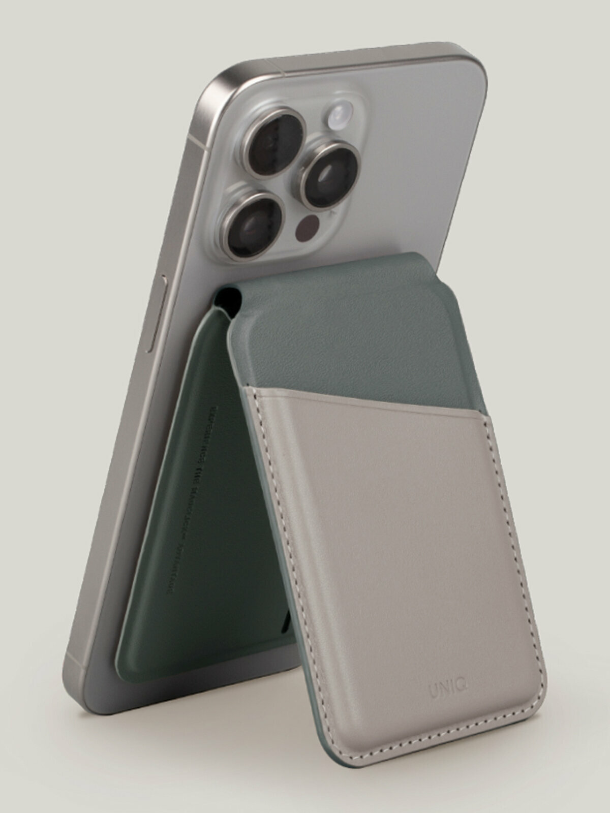 Uniq магн. бумажник Lyden DS Magnetic FRID-blocking cardholder with Stand Ivory/Lychen Green — фото 1