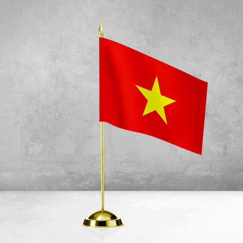 Настольный флаг Вьетнама на пластиковой подставке под золото