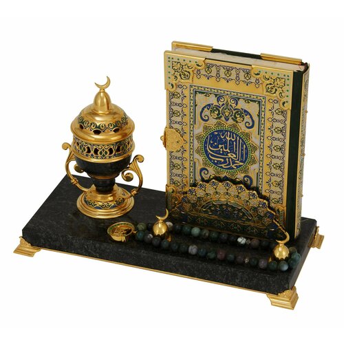 Настольная мусульманская композиция Намаз Коран бахурница четки камень змеевик 319000₽
