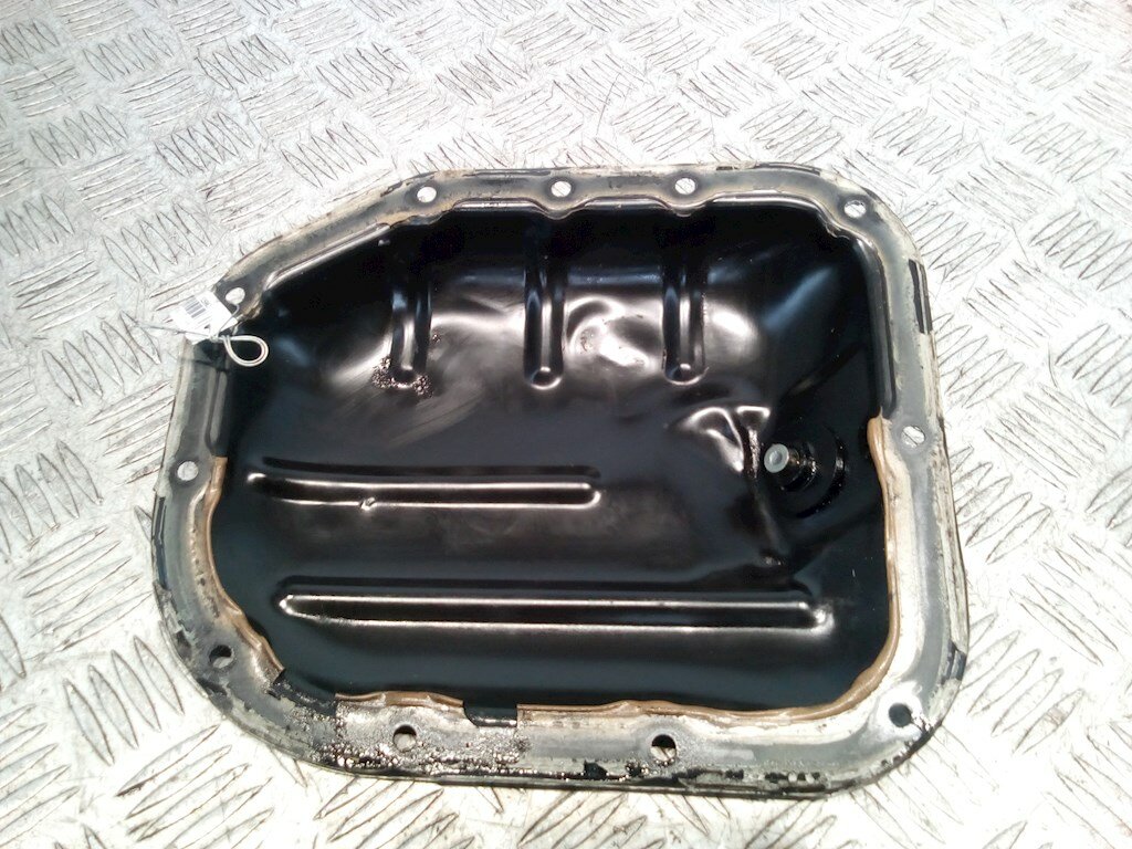 Поддон двигателя Toyota Yaris 2 1210221010 арт. 525963