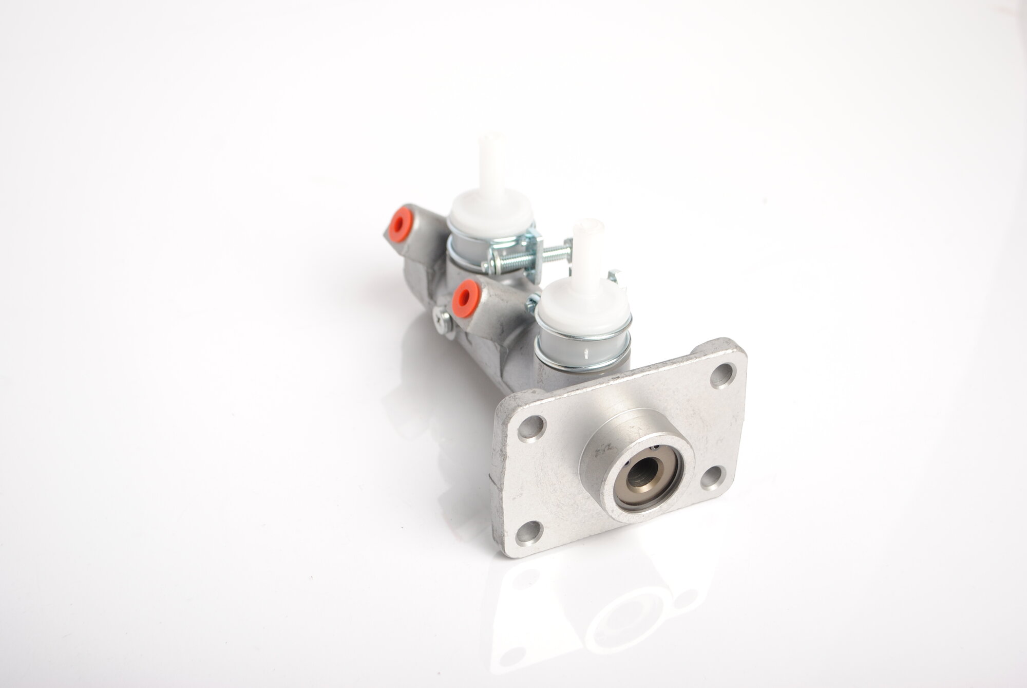 Главный тормозной цилиндр 8944413300 Powertec Isuzu