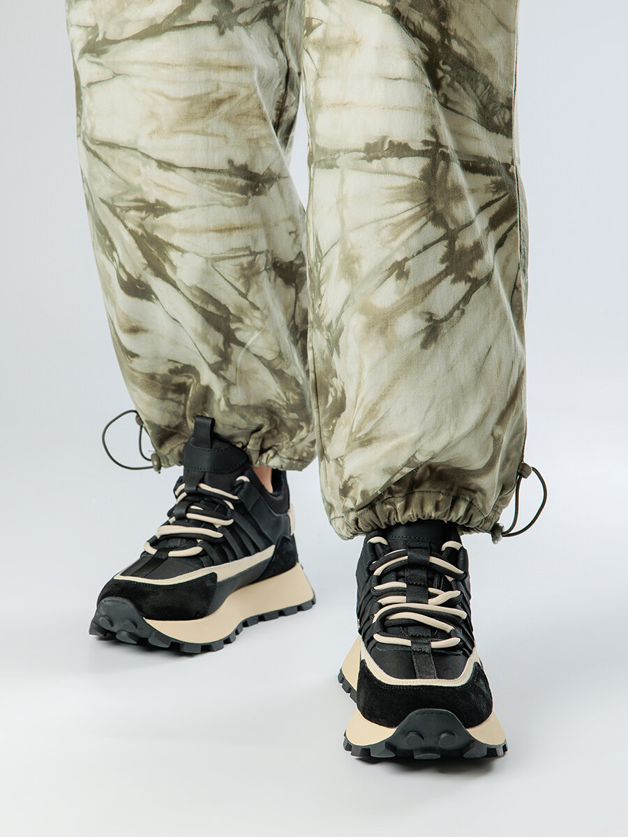 Кроссовки  полнота 6 размер 39 чёрный