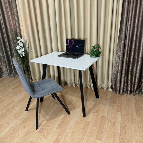 Изображение товара Стол письменный лофт Ник 90*60 см. Столешница 22 мм. Чёрные ножки.