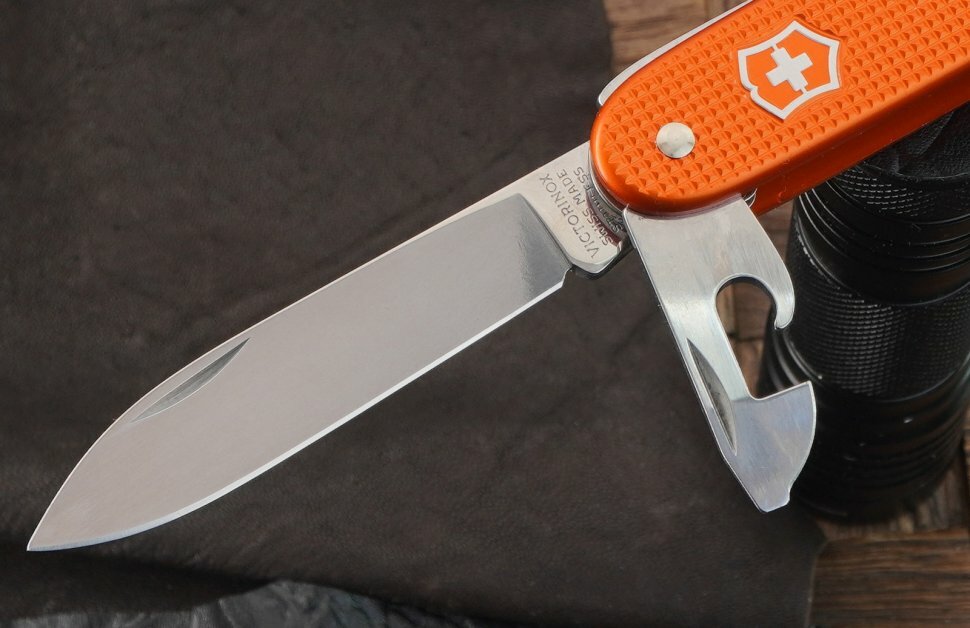 Складной нож Victorinox Pioneer X, 9 функций, 93мм, оранжевый - фото №18