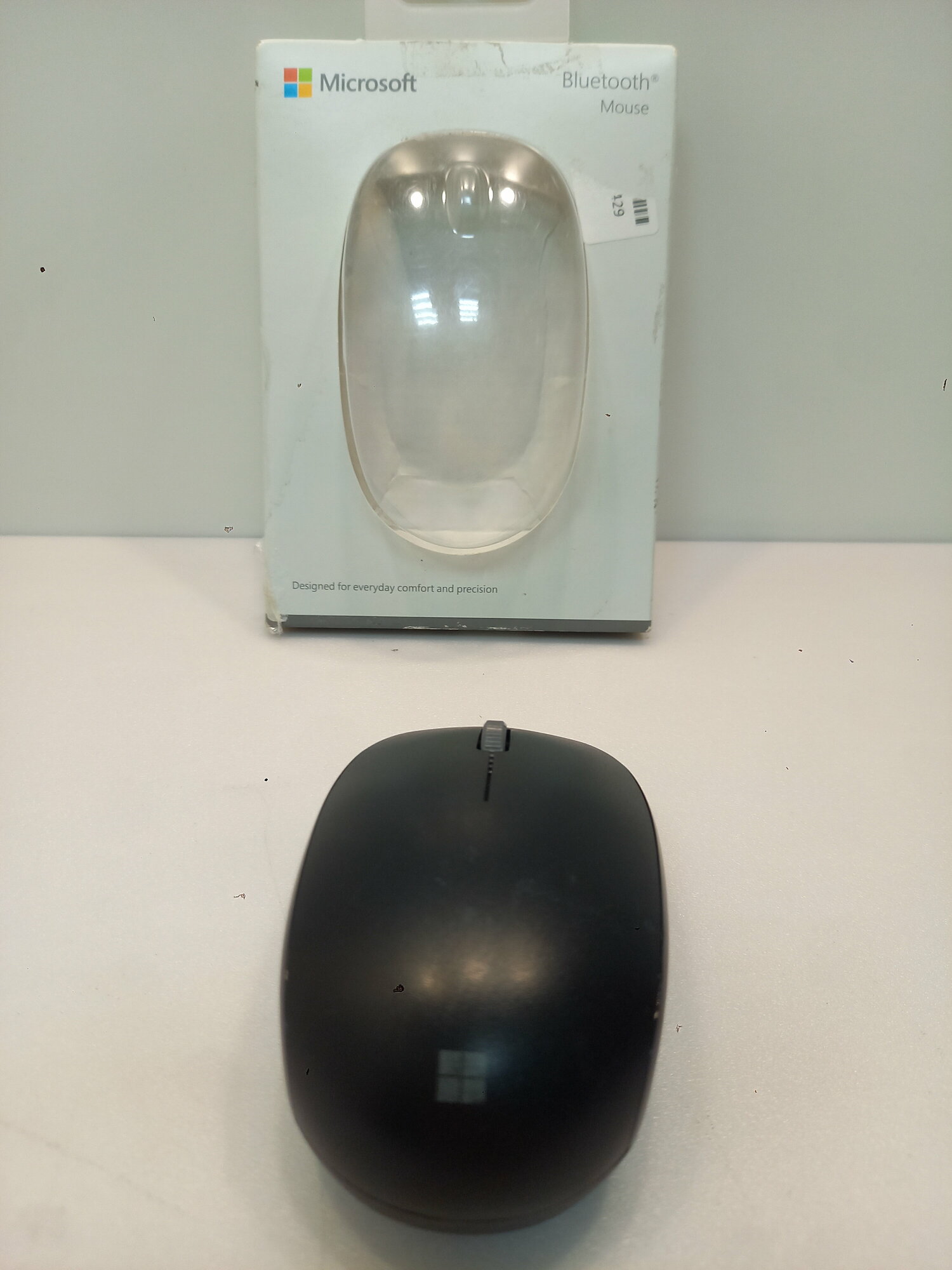 Беспроводная мышь Microsoft Bluetooth Mouse mod.1929 Black USB