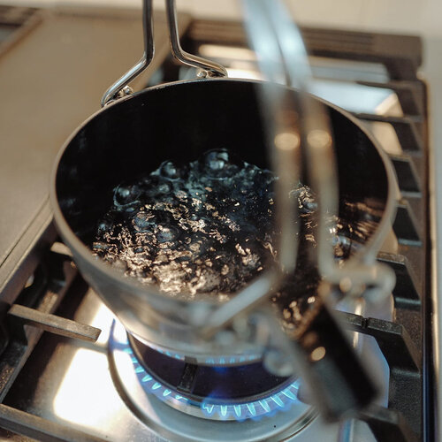 Чайник чугунный эмалированный 1,15 л Staub гранатовый - фото №7