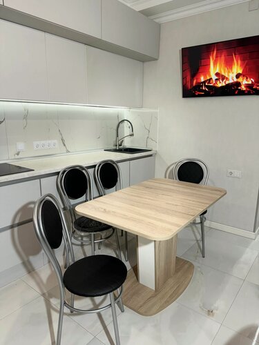 Изображение товара Кухонный стол и стулья комплект Обеденная группа