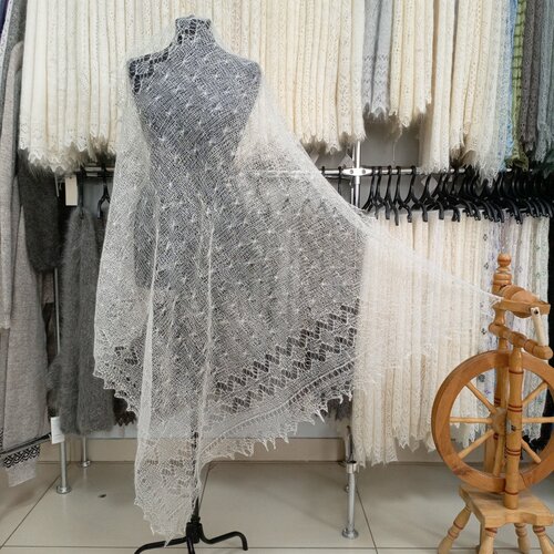 фото Платок орчанка,120х120 см, белый