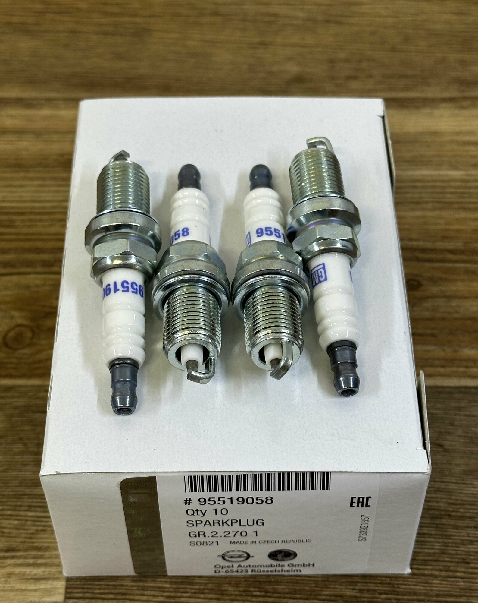 фото Свеча зажигания Опель, Шевроле Z16XER, Z18XER, F16D4, F18D4 95519058 Оригинал !