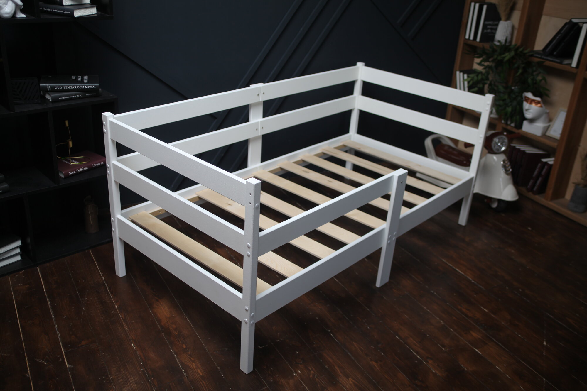 фото Кровать детская Capella 140*70