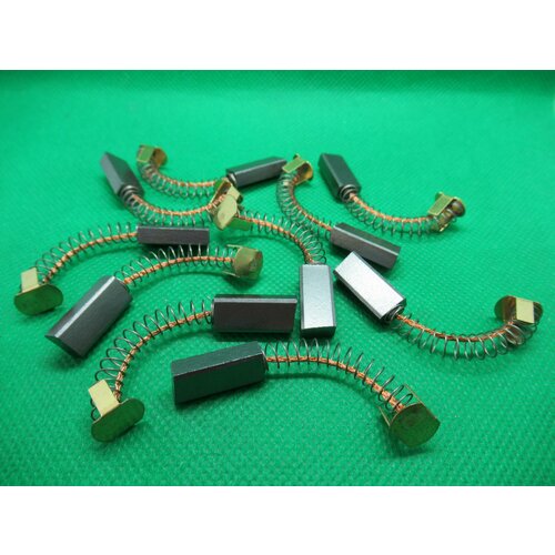 Щетка 5х8х19 мм меднографитовая. Медный поводок 37 мм. Пружина 5,5 мм.