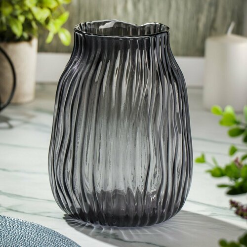 Ваза стеклянная настольная 20 см Y6-6352 графит для цветов 1768₽