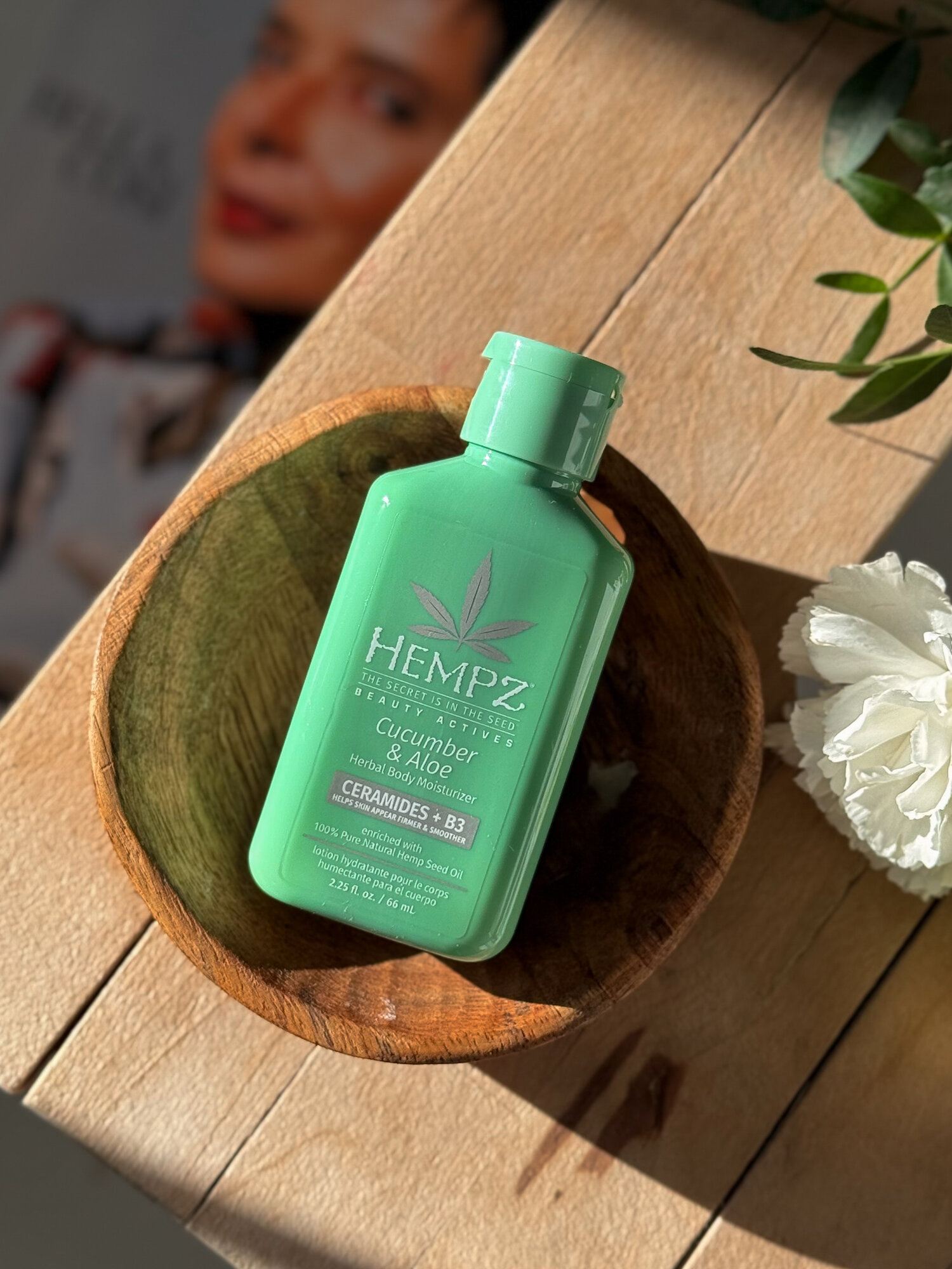 Hempz Beauty Actives Cucumber and Aloe Moisturizer  Молочко для тела с церамидами и В3 Огурец и Алое
