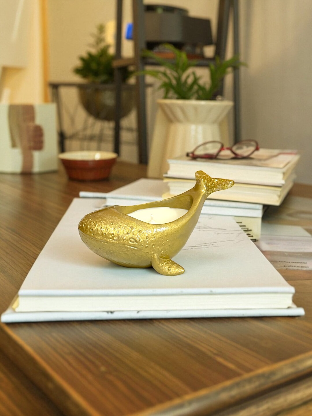 Свеча "Кит", ручная работа, натуральный соевый воск, 12x7x4 см — фото 1