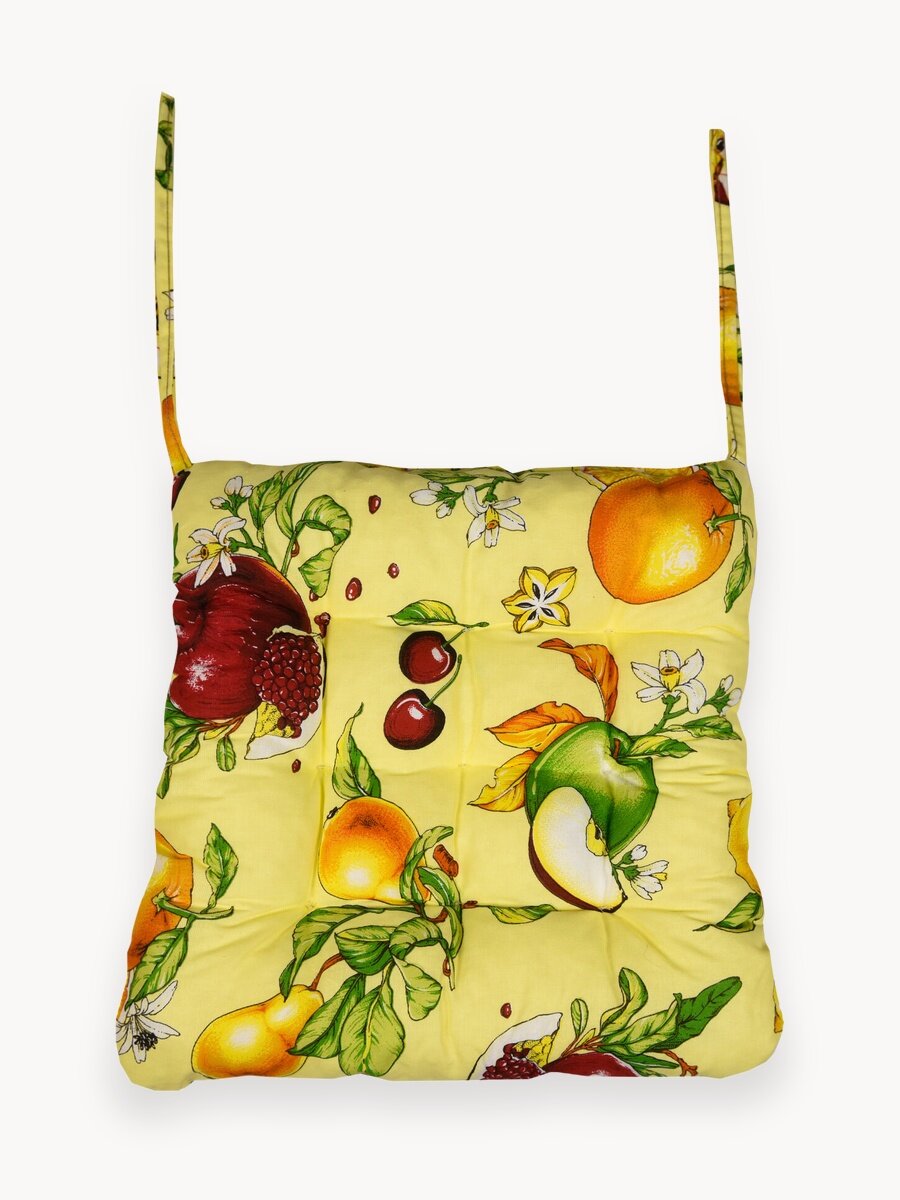 Комплект (4 шт) подушек 40х38х5 на завязках с имитац. 9 пуговиц, хлопок, Фрукты