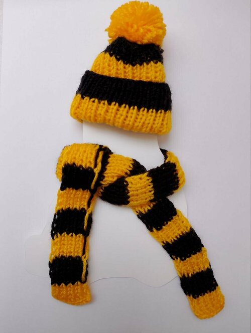 Набор шапка и шарф для мягкой игрушки Мини-Tux жёлто-чёрный