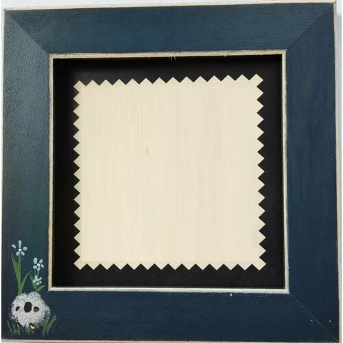 Рамка деревянная цвет матово-синий с ручной росписью #GBFRFA1 Mill Hill 13.97 x 13.97 см (внутренний размер), 20.32 x 20.32 см (внешний размер)