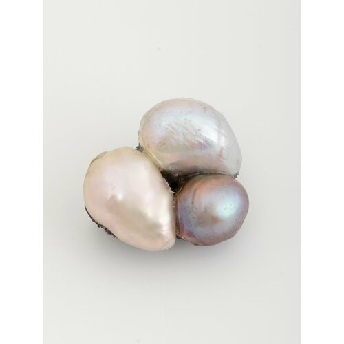 Брошь ЖемАрт, жемчуг пресноводный культивированный, розовый, серый брошь жемарт бижутерный сплав жемчуг пресноводный культивированный жемчуг имитация серый