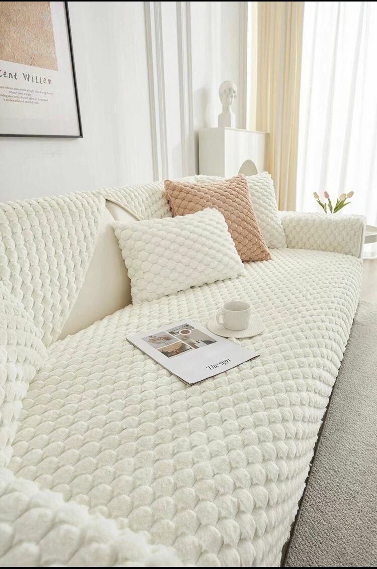 фото Набор накидок на диван и кресла меховые.