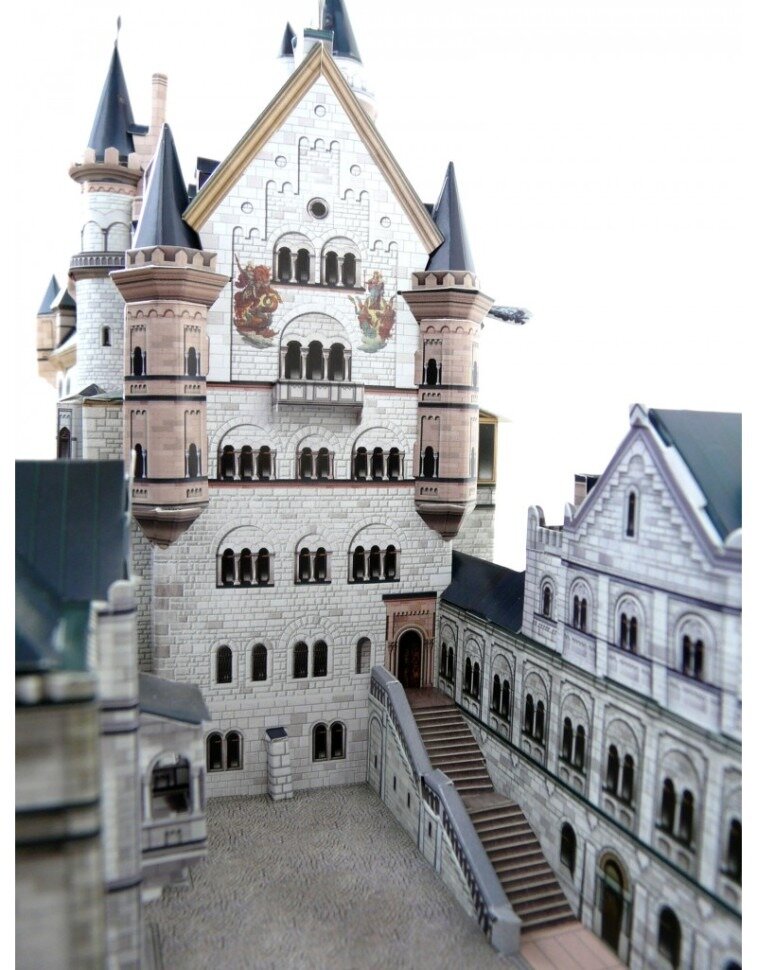 Замок /Neuschwanstein/