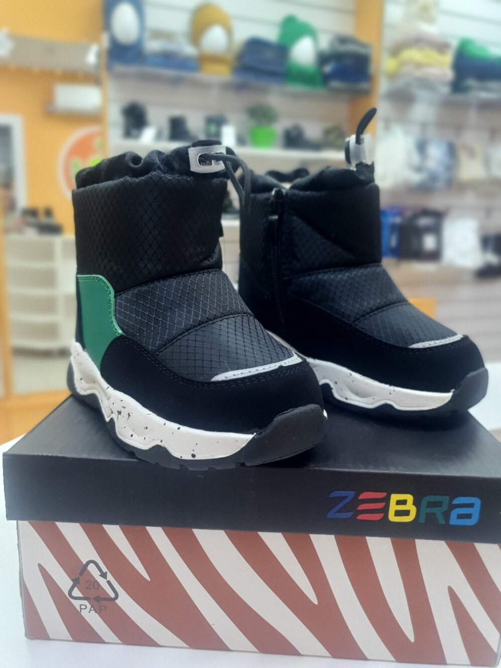 Полусапоги ZEBRA размер 27 черный/зеленый