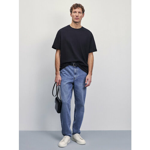 фото Футболка zarina, размер 2xl (ru 54)/182, черный