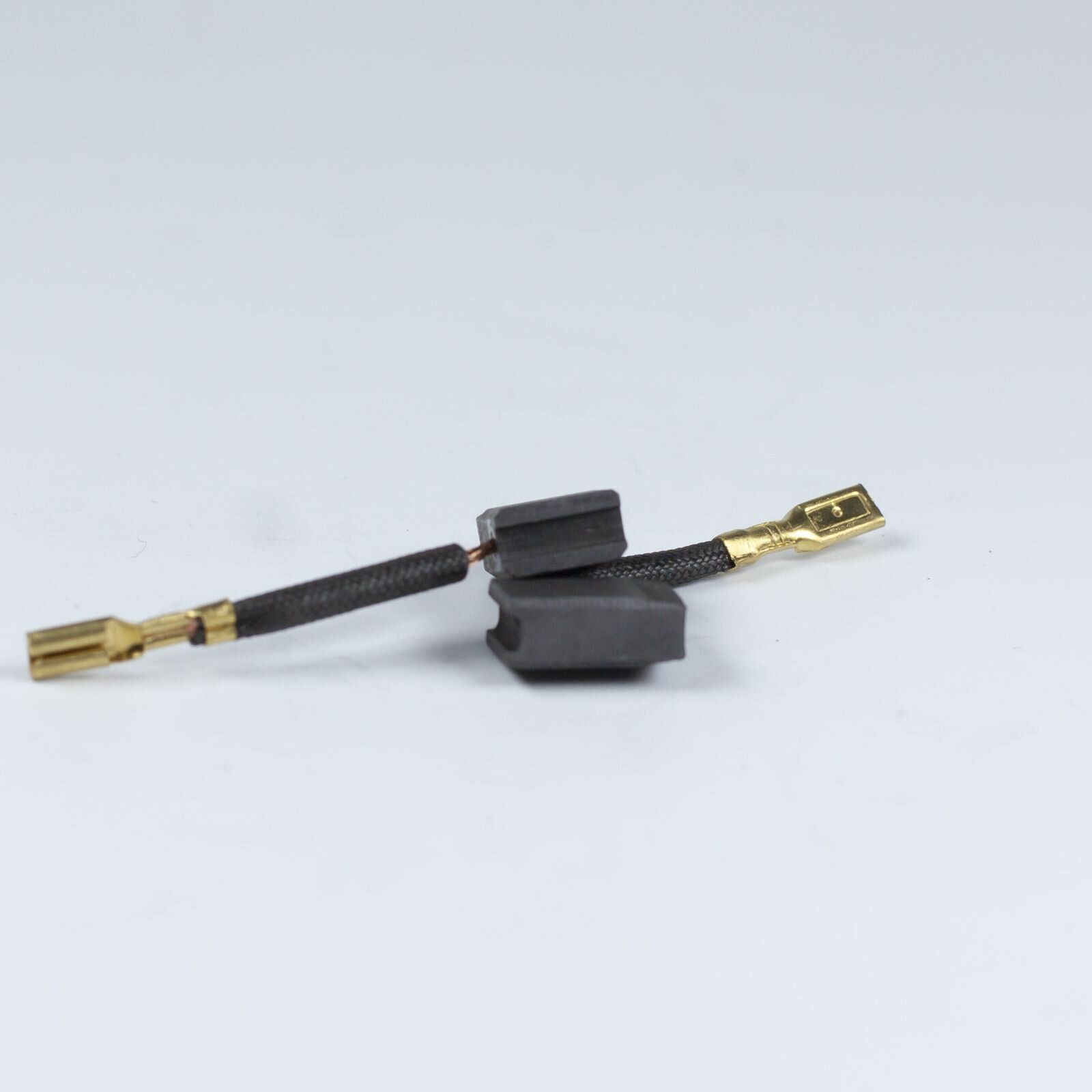 фото Угольные щетки 585475-00 (комплект 2 шт) для перфоратора DeWALT D25213K TYPE 1