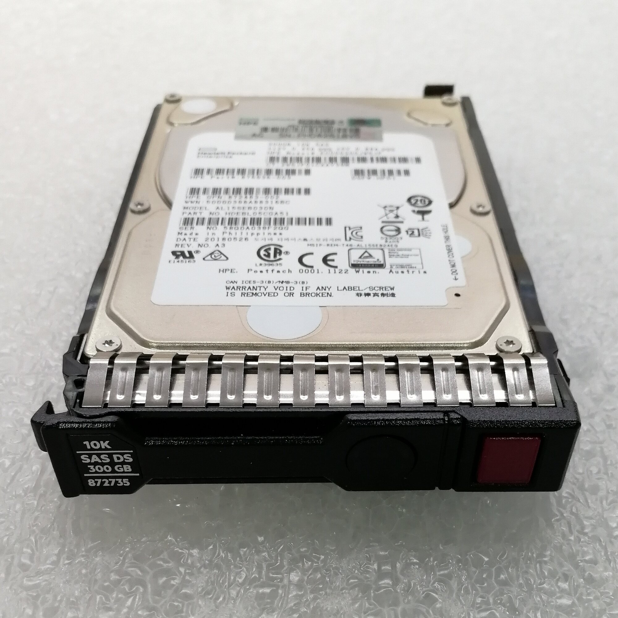 Жесткий диск HPE 872475-B21 300 ГБ 10K 12G SAS SFF 2.5 серверный 872475-S21 872735-001 876936-003 EG000300JWSJP