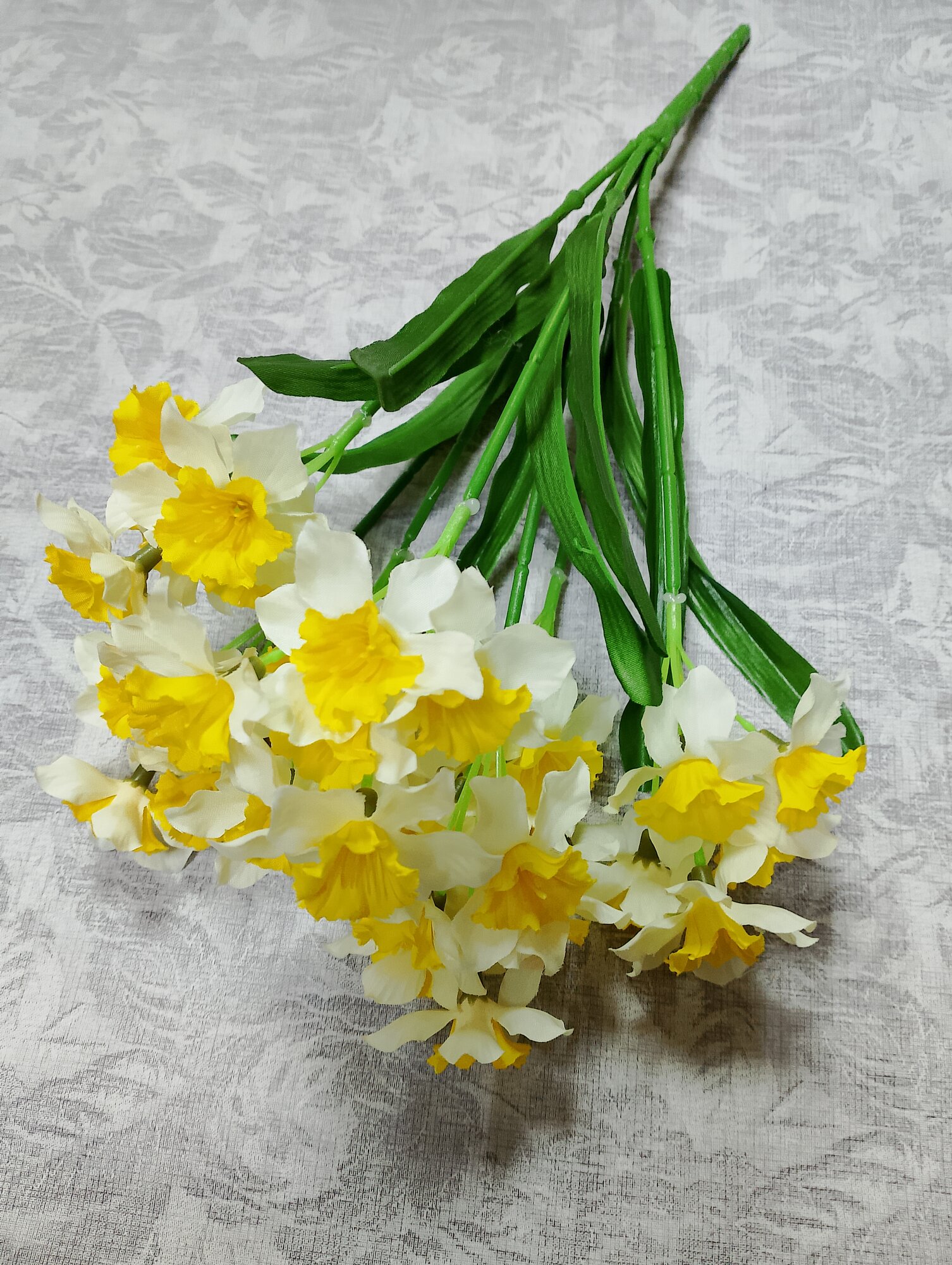 Искусственные цветы Букет Нарциссов 40см цвет: бело-желтый