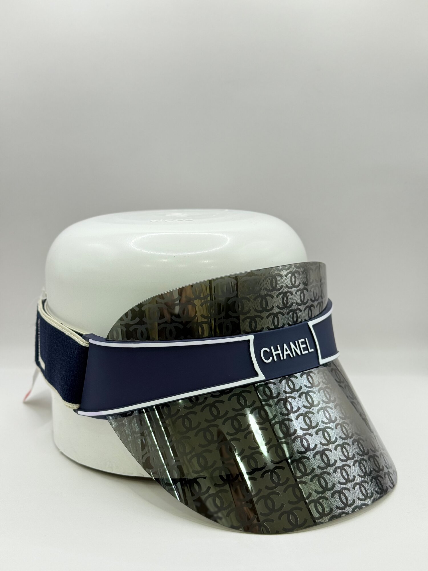 Кепка Chanel козырек для женщин, размер 58 ( универсальный ), синий — фото 1