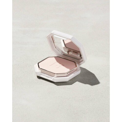 Fenty Beauty By Rihanna Пудра Pro Filt'R Soft Matte Powder Foundation, 9,1 гр. тон 100