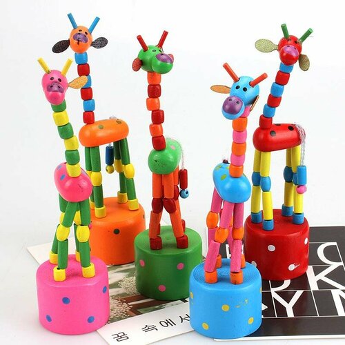 Деревянная развивающая игрушка Жираф-дергунчик