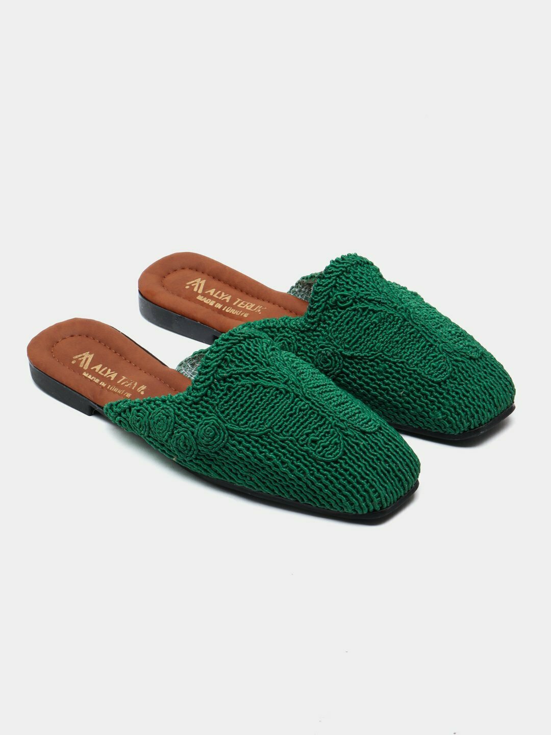 Шлёпанцы  Шлепки нарядные женские, на лето