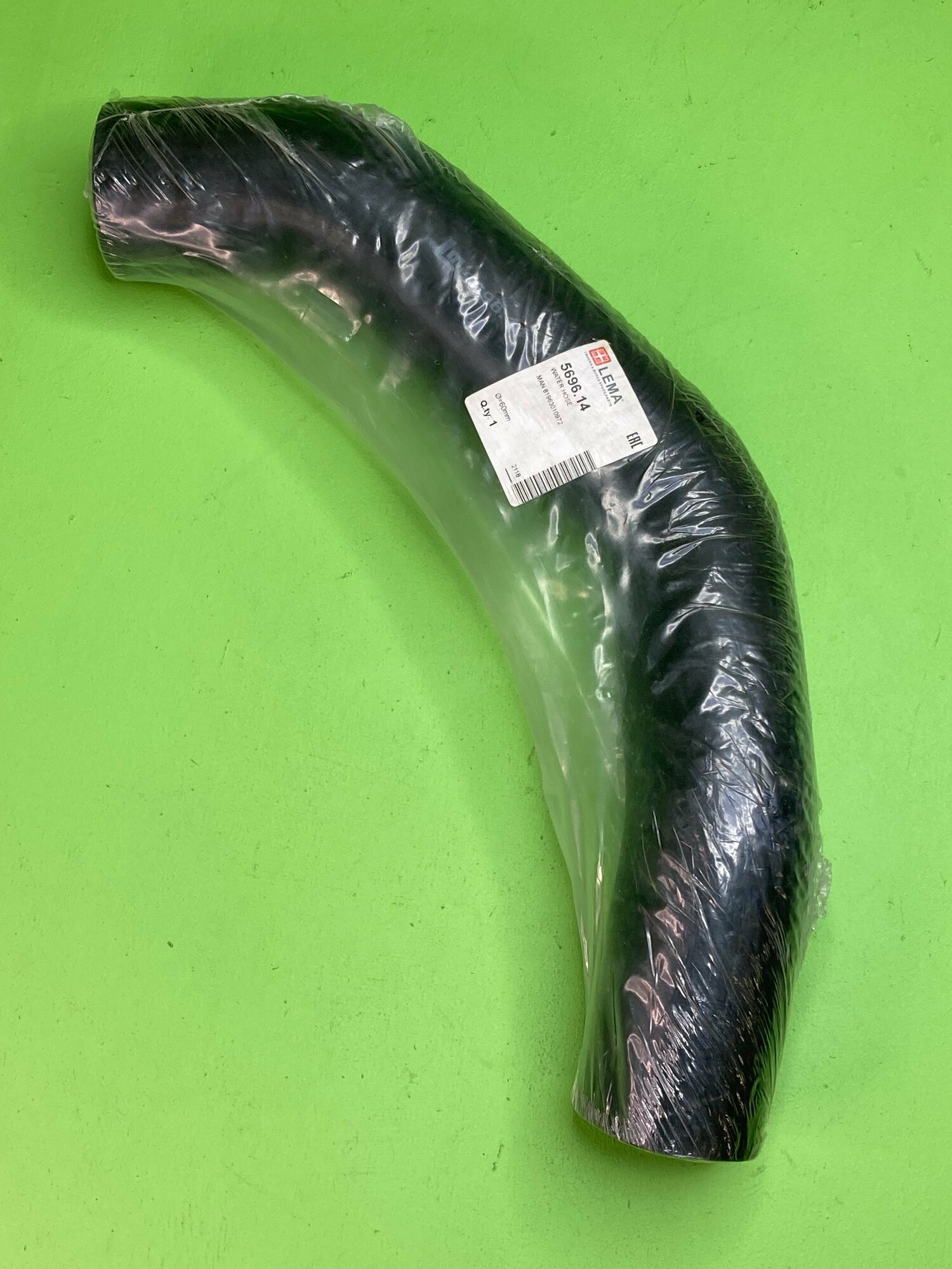 фото Патрубок радиатора ! нижний 2 \MAN TGA/TGX