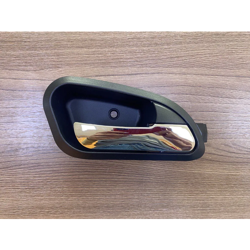 Ручка двери внутренняя правая перзад черная Lifan Breez Лифан Бриз 796₽