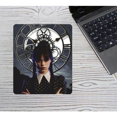 Коврик для мыши вертикальный Уэнсдэй Wednesday 39 450₽