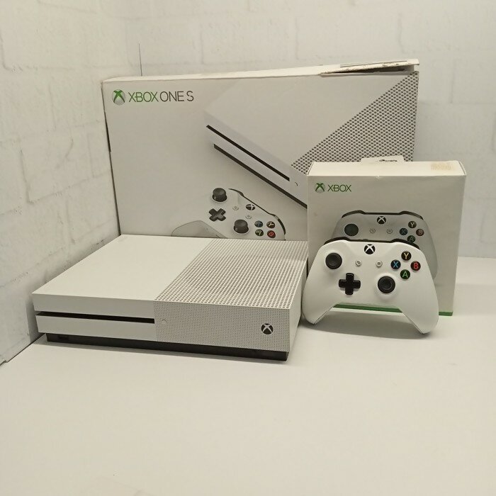 Игровая приставка X-box One S 1 TB