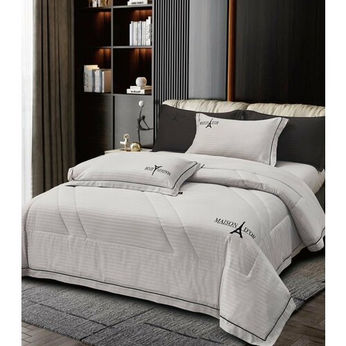 Комплект постельного белья с одеялом