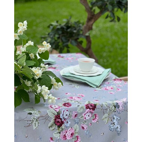 Скатерть Dreamtex Home Decor Розы на серо-лиловом 150х220 см