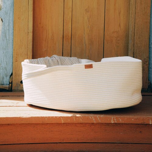 Корзина плетеная для хранения с матрасом SL Home размер 70х38х25 см цвет белый 4901₽