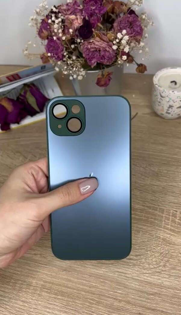 Чехол матовый стеклянный на iPhone 15 Plus Зеленый