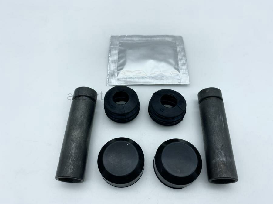MAGTECHNIC MAG0255RK Комплект направляющих тормозного суппорта (направляющая O18 mm суппорт Brembo). NISSAN Cabstar (F24