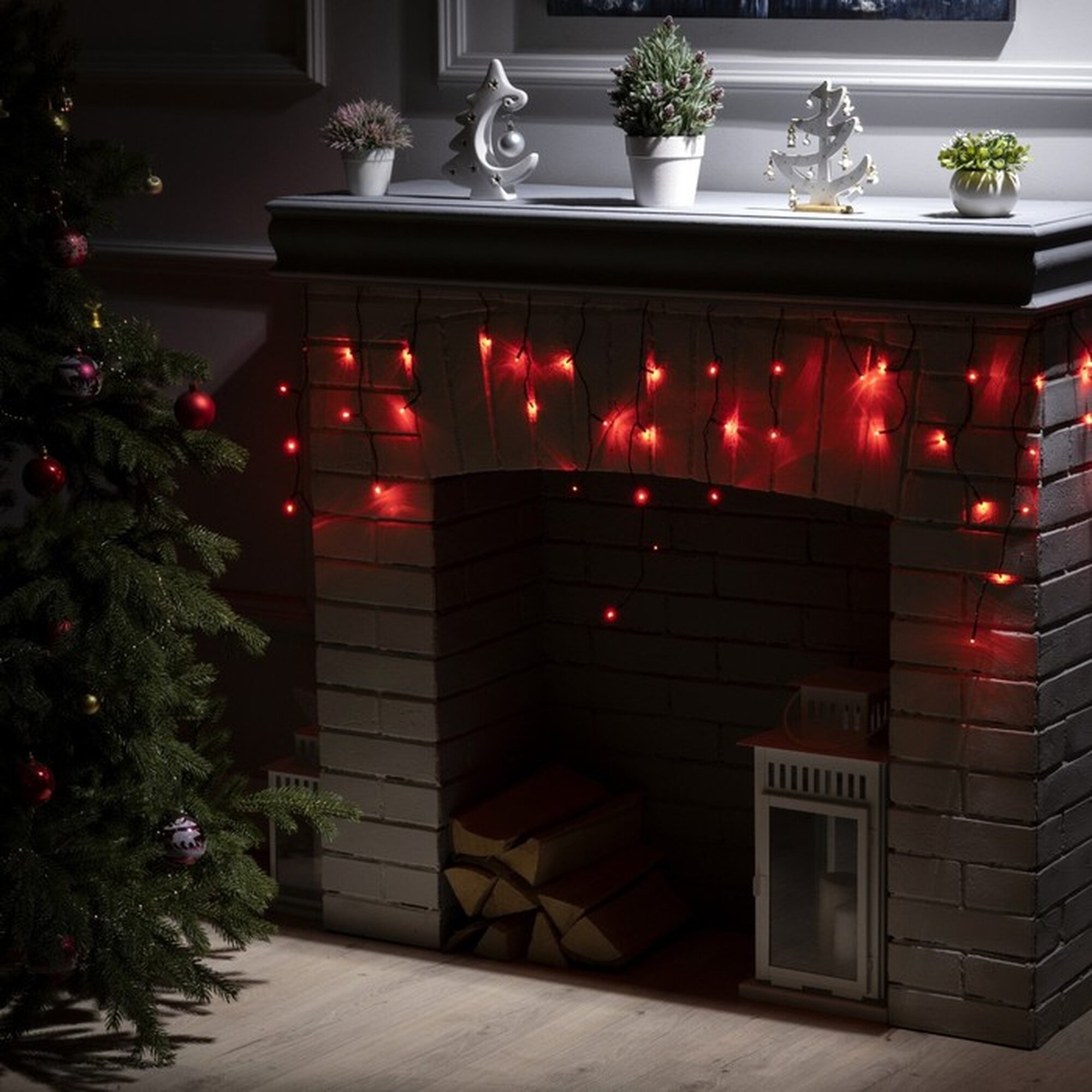 Гирлянда «Бахрома» 1.8 х 0.5 м IP20 тёмная нить 48 LED свечение красное 8 режимов 220 В