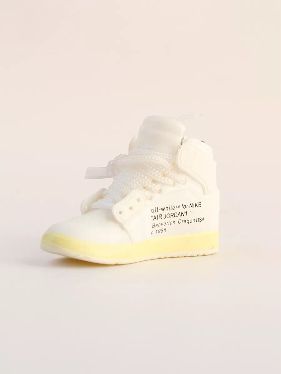 Брелок, белый — фото 1