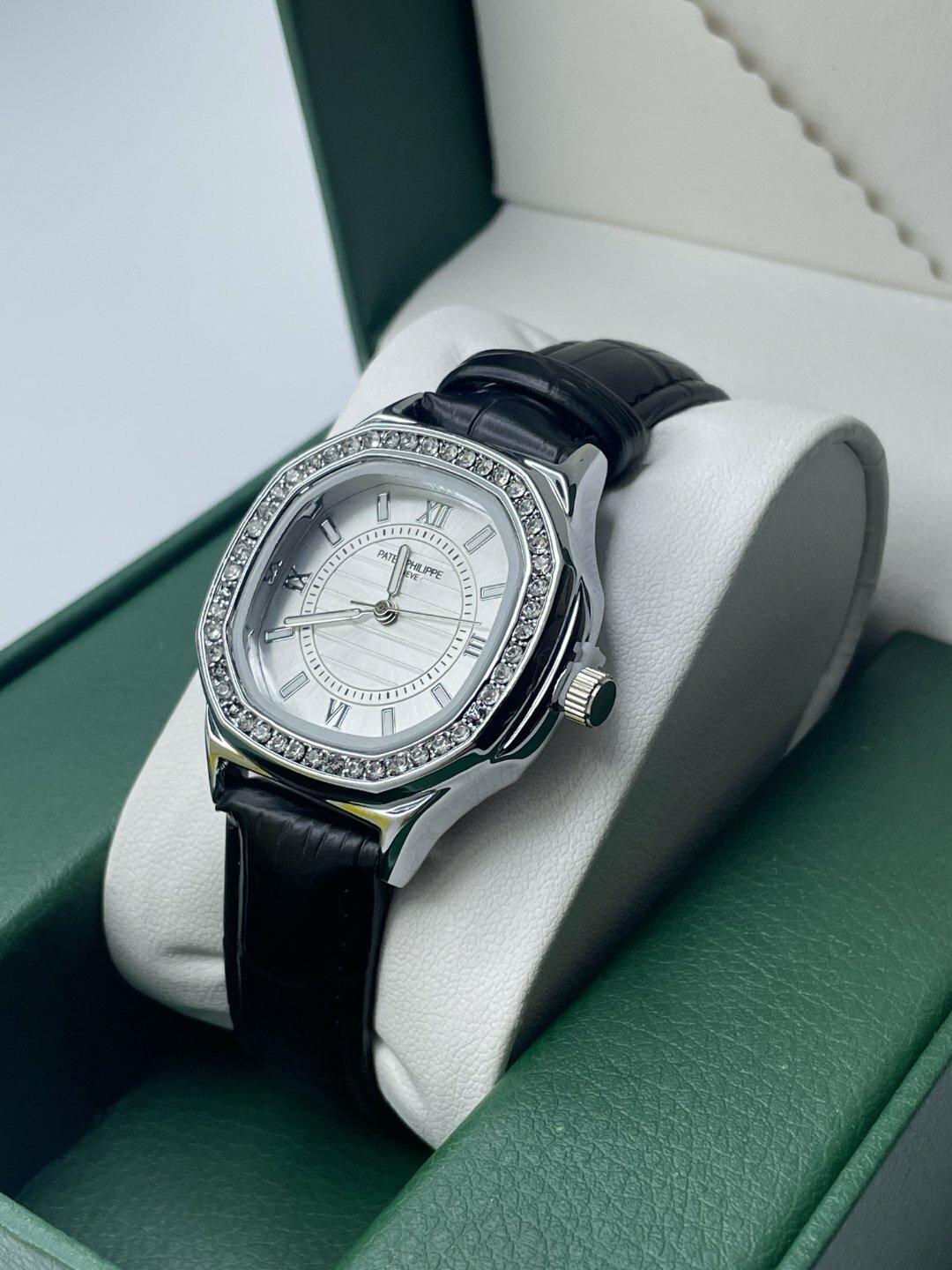 Наручные часы Классика