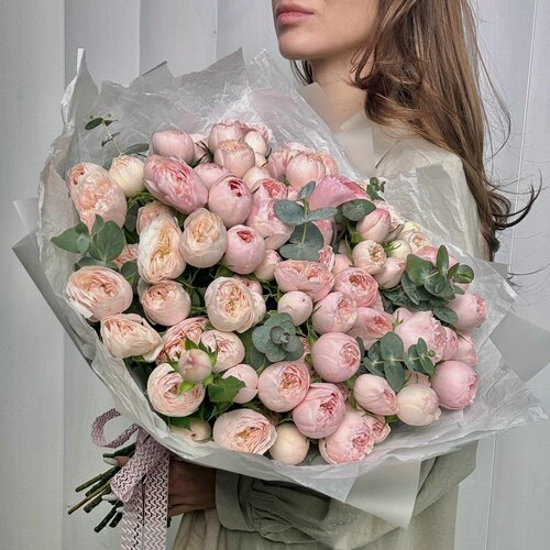 Изображение товара Букет пионовидных роз Мэнсфилд Парк с эвкалиптом Ver Flowers