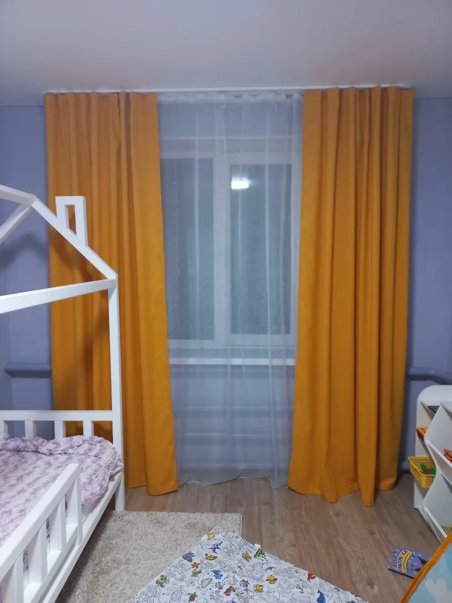 фото Шторы для комнаты канвас 300 x 270 на шторной ленте цвет ярко желтый