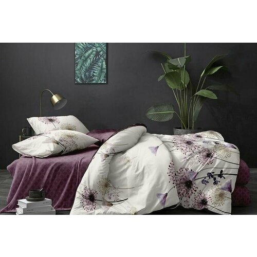 красный, бордовый